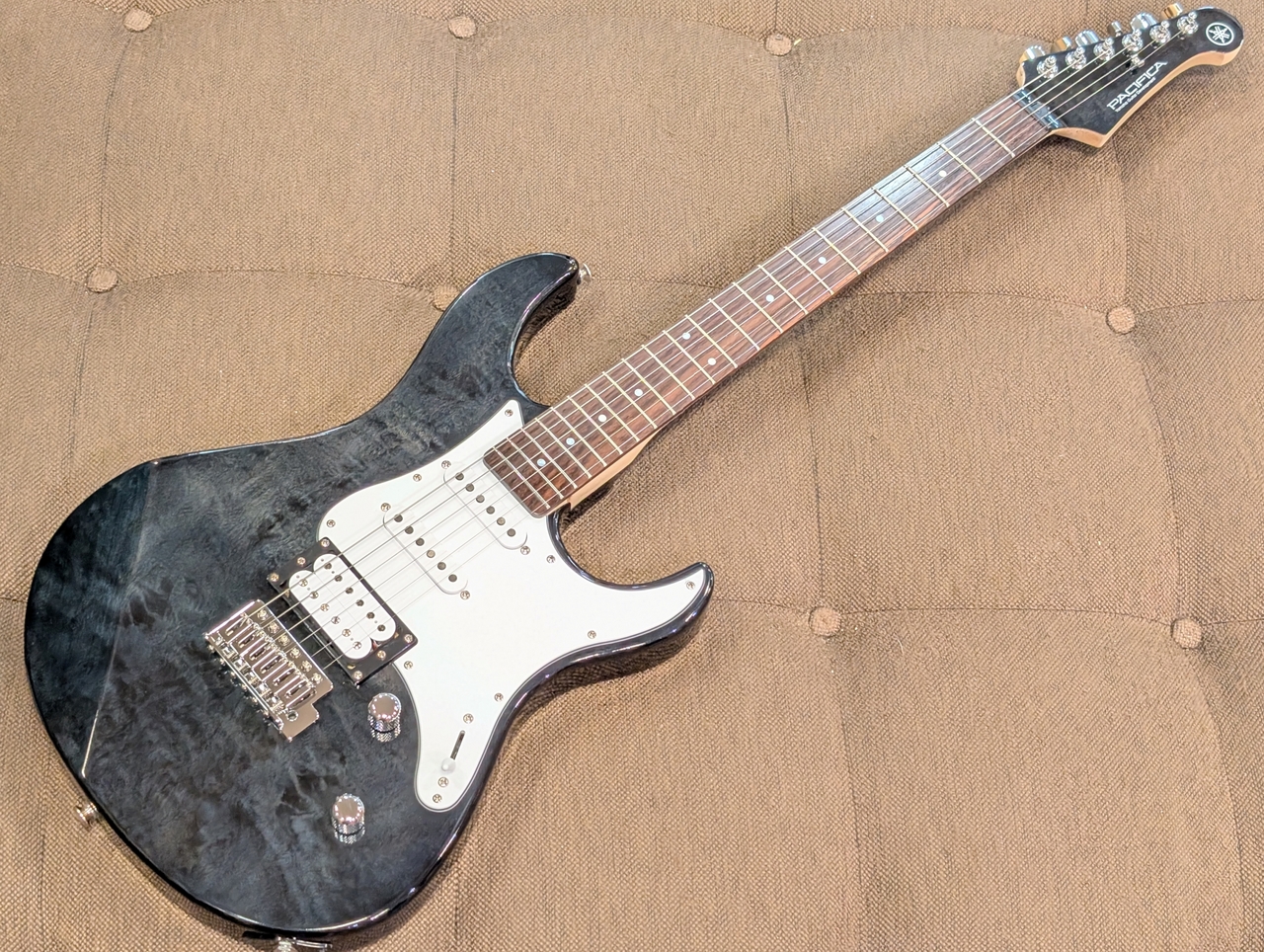 YAMAHA/PACIFICA212VQM トランスルーセントブラック(TBL) YAMAHA / PACIFICA212VQM TBL (トランスルーセントブラック) PAC