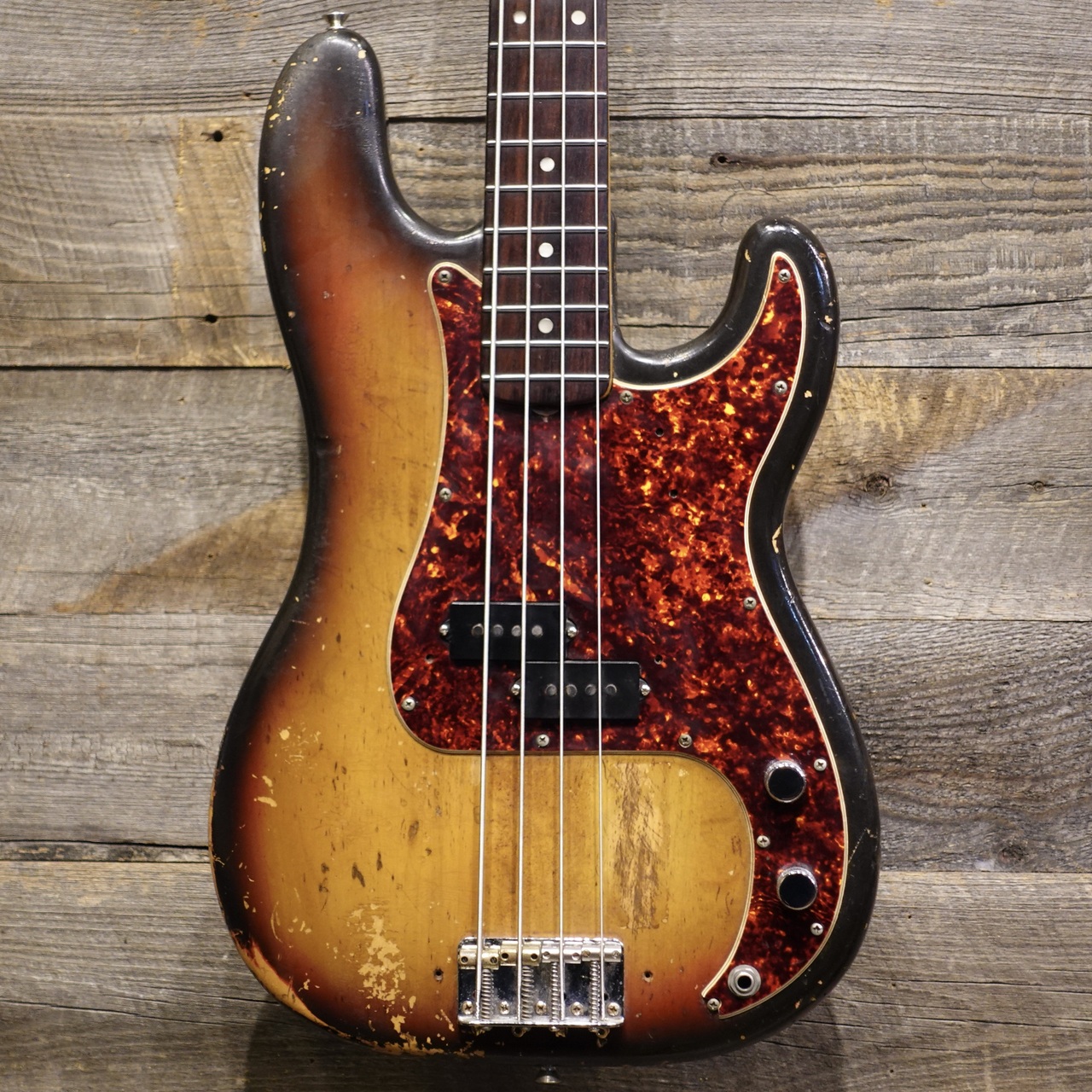 Fender Precision Bass 1974年製 ビンテージ Fender '74 Precision Bass - サンバースト / メイプル - ハイパー