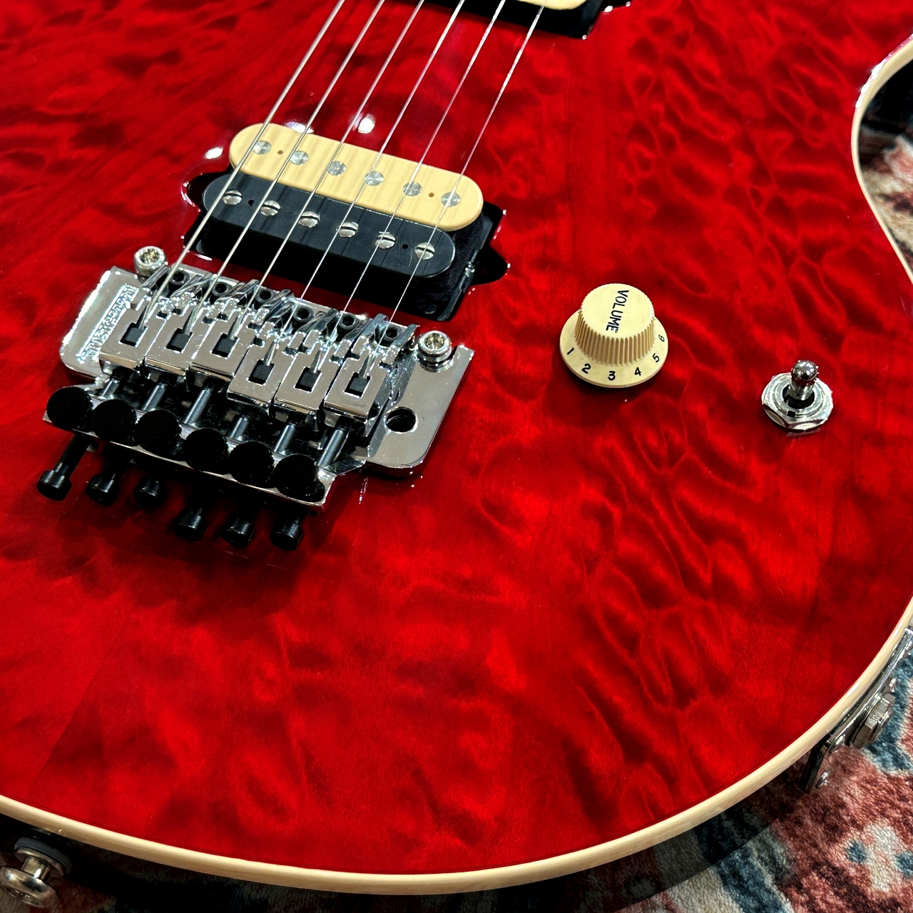 MUSIC MAN Axis KID Limited Trans Red Quilt Mutching Head