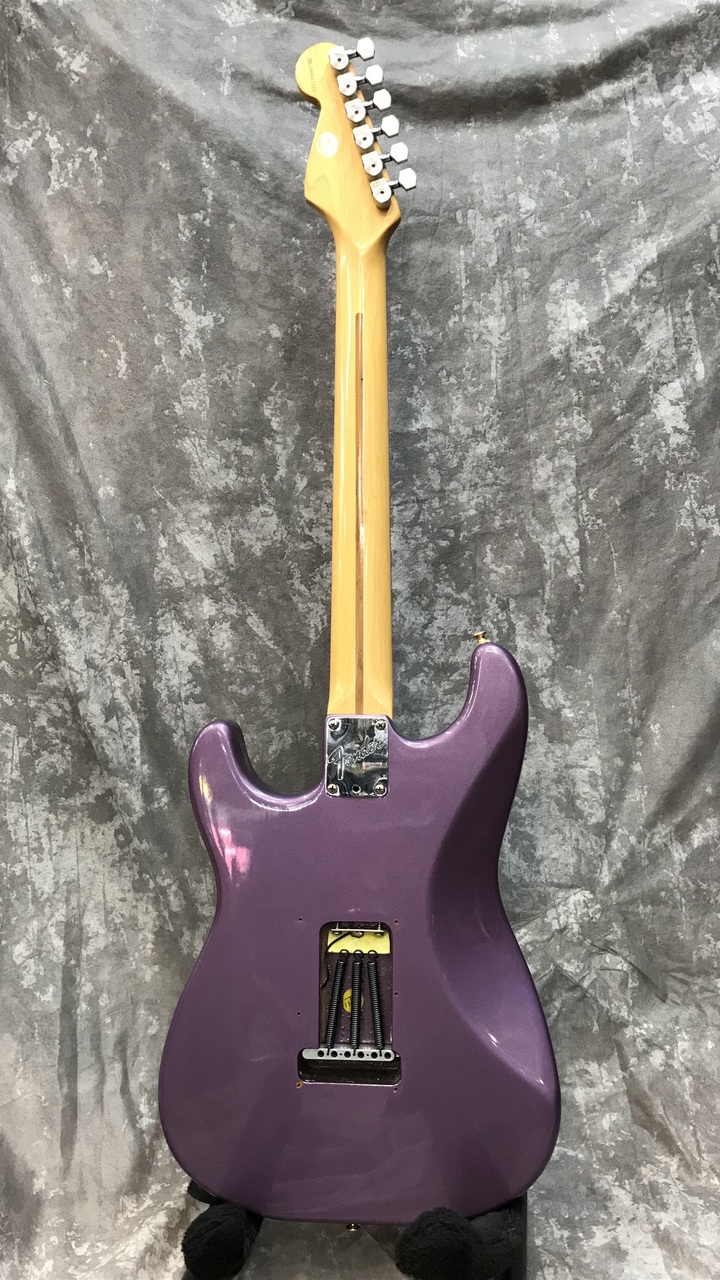 ジェフ・ベック仕様 ストラトキャスタータイプ　ケース付 Fender Jeff Beck Stratocaster Surf Green ストラトキャスター