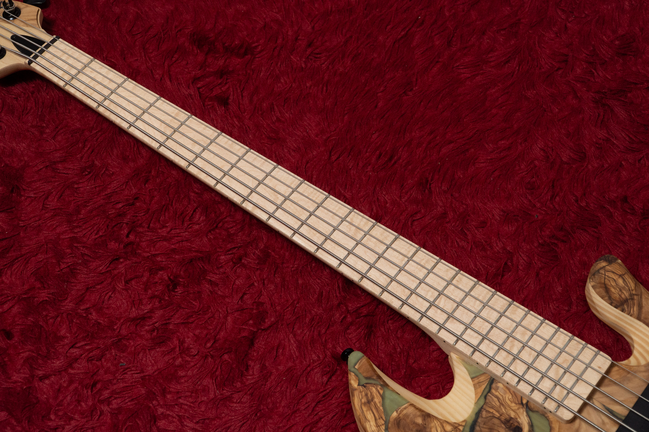 Markbass MB RB KILIMANJARO F1 5 / MAK-B KLJF15 / B-M OLV 3.880kg