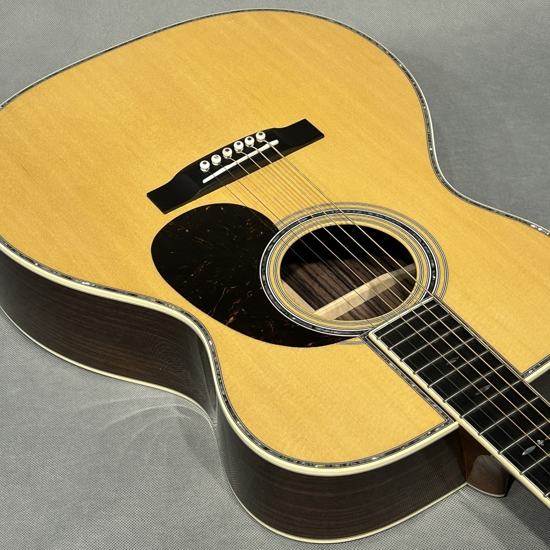 Martin 000-42 (2025) #2936817（新品特価）【楽器検索デジマート】