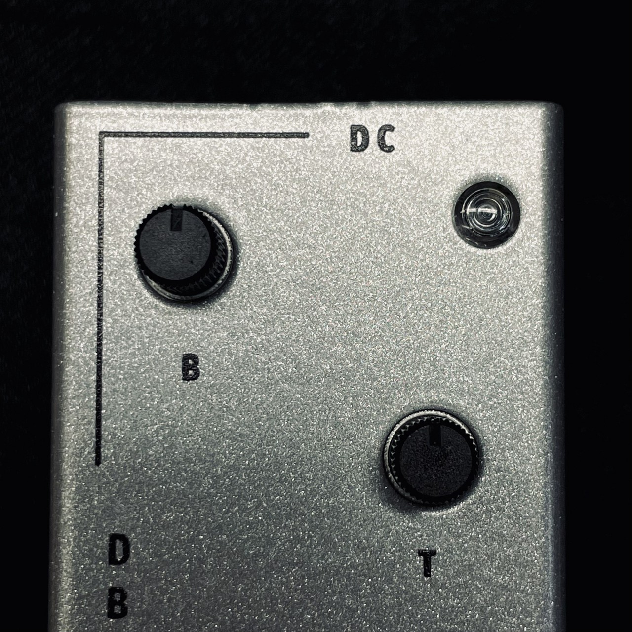 aguilar DB925 小型プリアンプ
