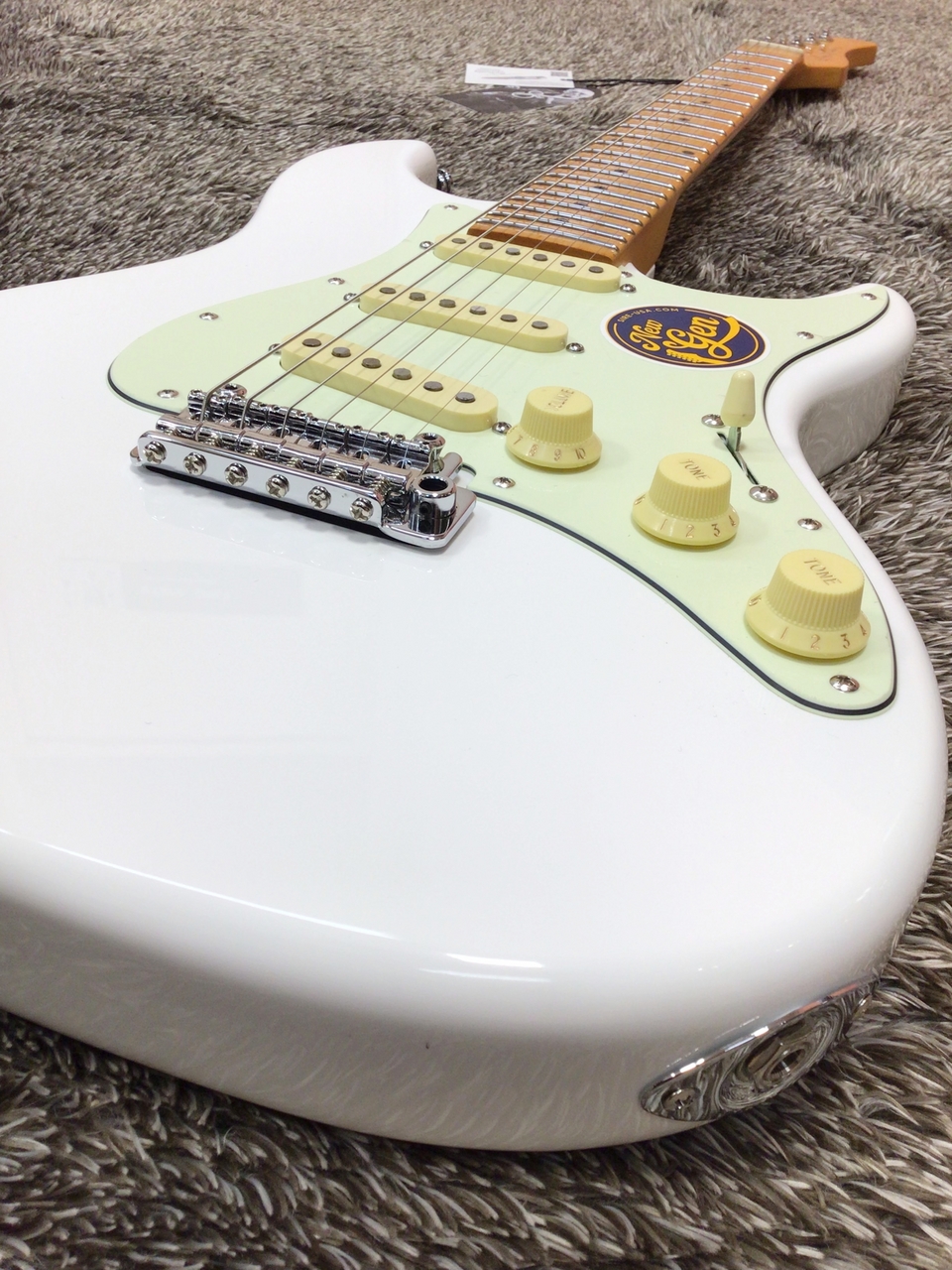 Sire S7 vin ホワイト 新品ソフトケース付き　ラリーカールトン監修 Sire S7 vin ホワイト 新品ソフトケース付き ラリーカールトン