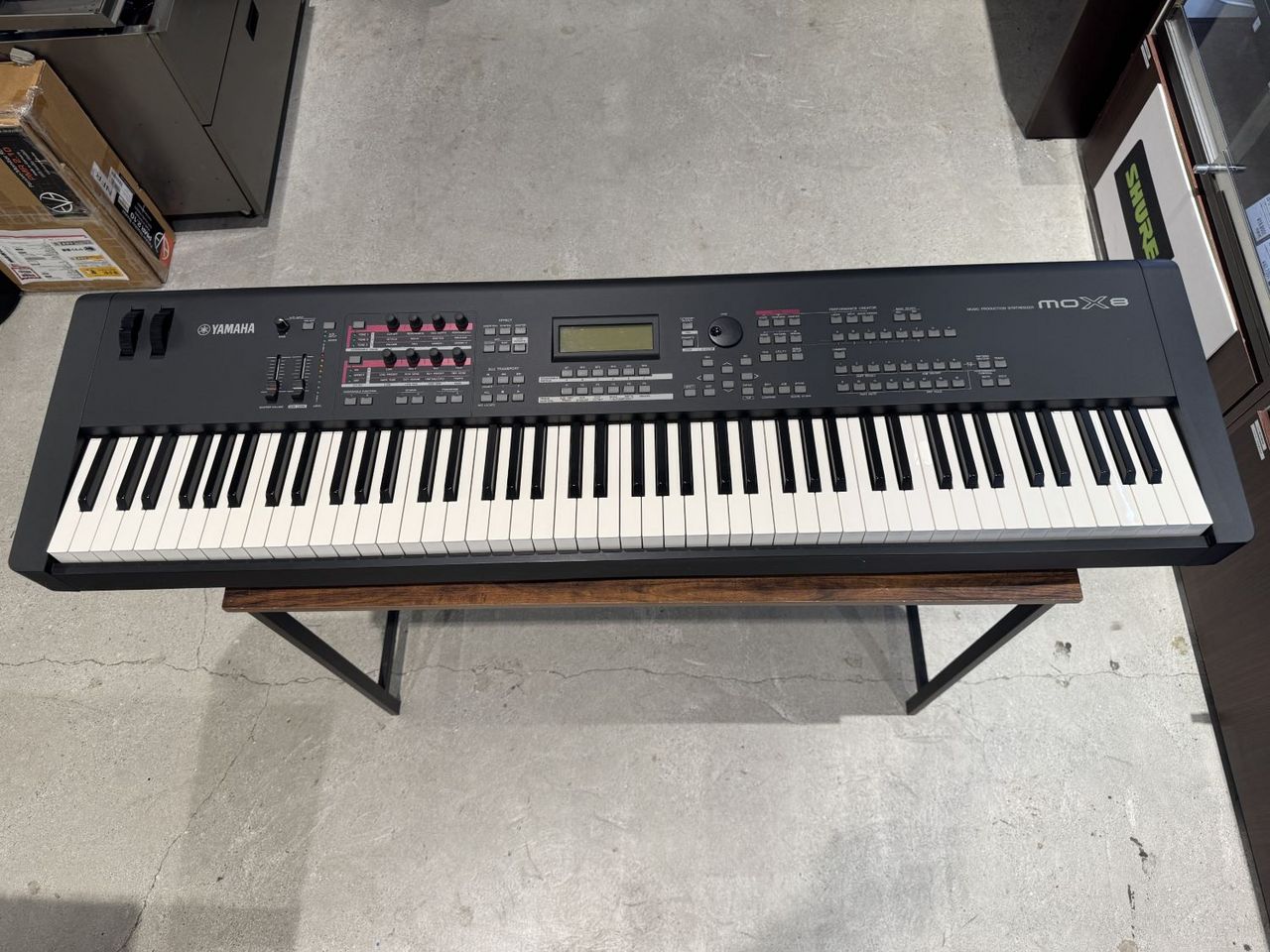 YAMAHA MOX8 88鍵盤シンセサイザー ステージピアノ（中古/送料無料