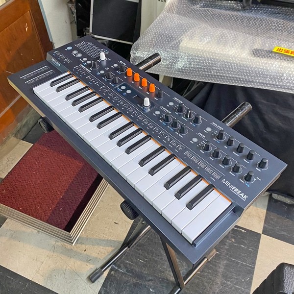 Arturia MiniFreak（中古）【楽器検索デジマート】
