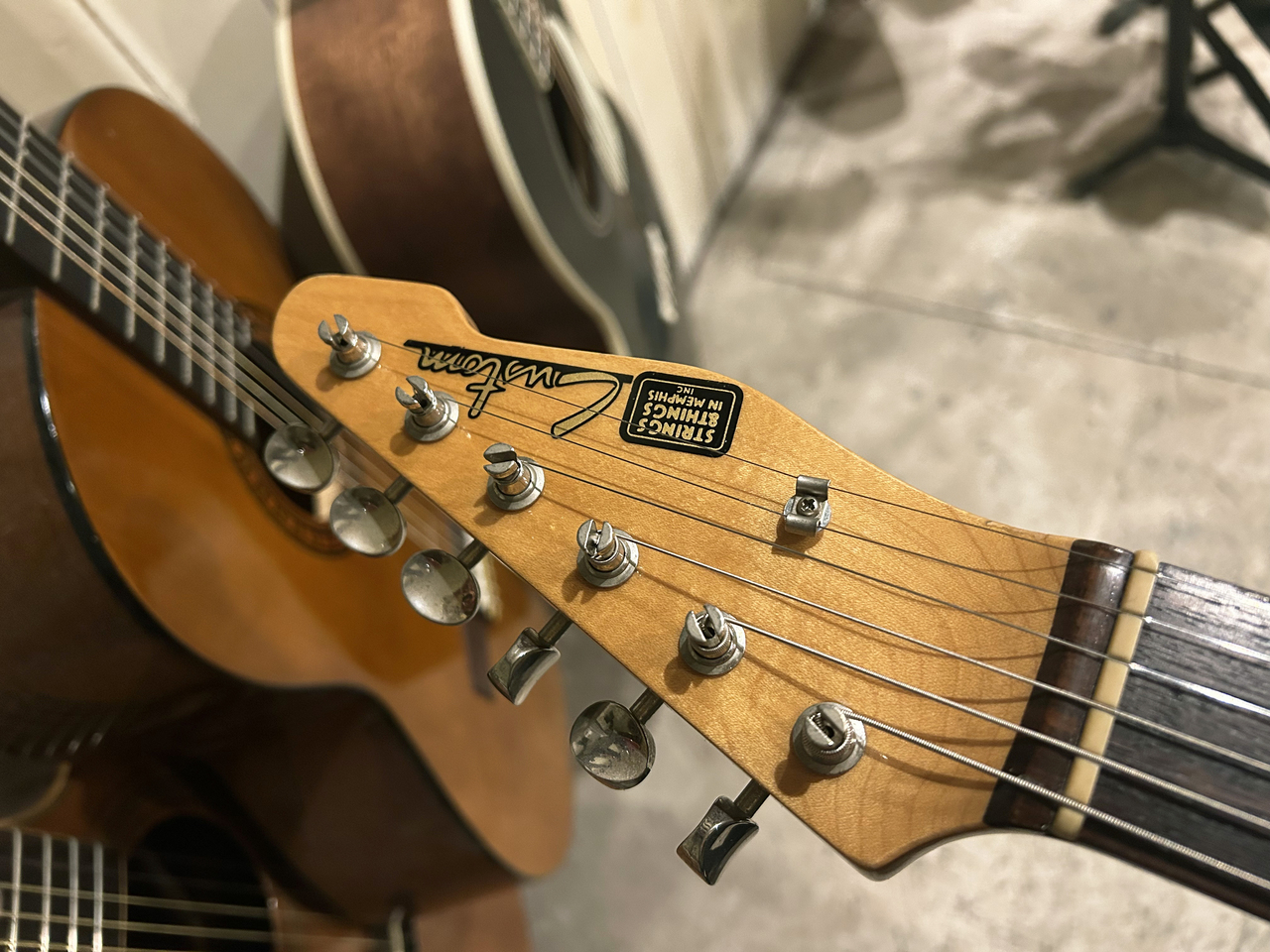 Strings & Things in Memphis STRINGS & THINGS IN MEMPHIS Custom