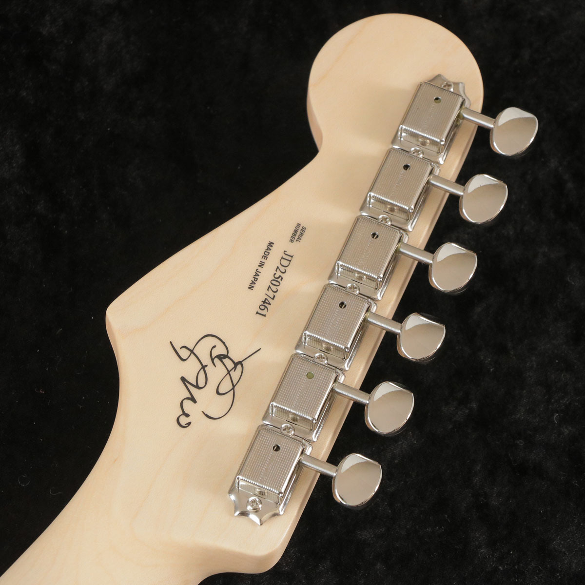 Fender Mami Stratocaster Omochi Rosewood Fingerboard Vintage White