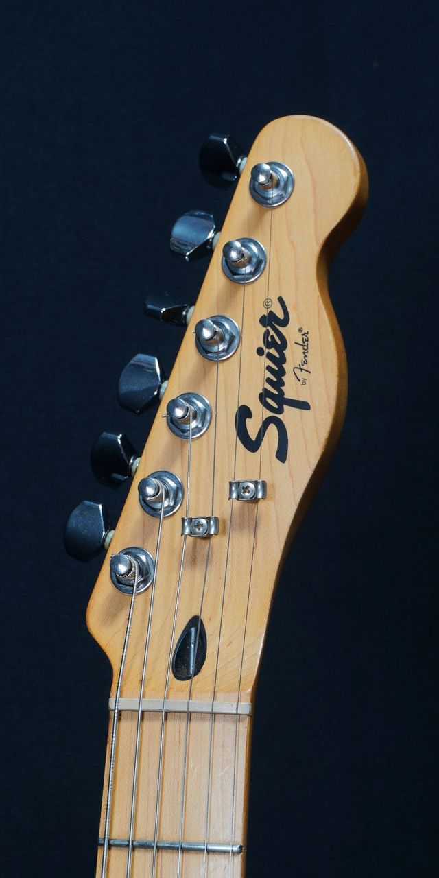 Squier by Fender Vintage Modified Squier '51 Candy Apple Red -2015