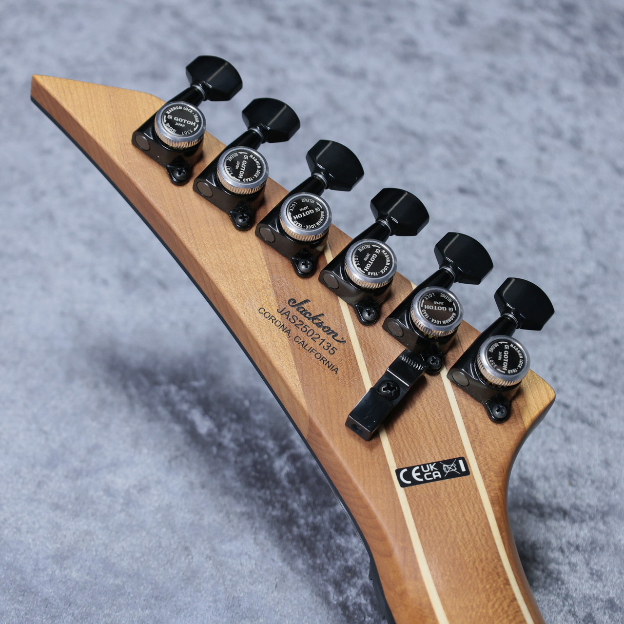 Jackson USA AMERICAN SERIES VIRTUOSO 「Gold Rush」 メーカー