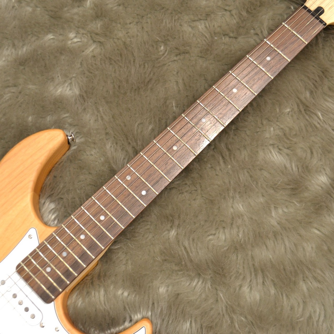 YAMAHA PACIFICA112V YNS イエローナチュラルサテンパシフィカ【現物