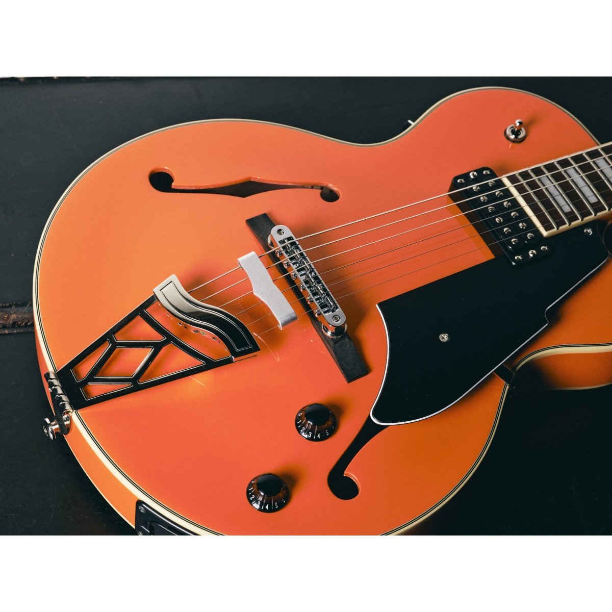 VOX VGA-5TD Pearl Orange[モデリング フルアコ] ボックス