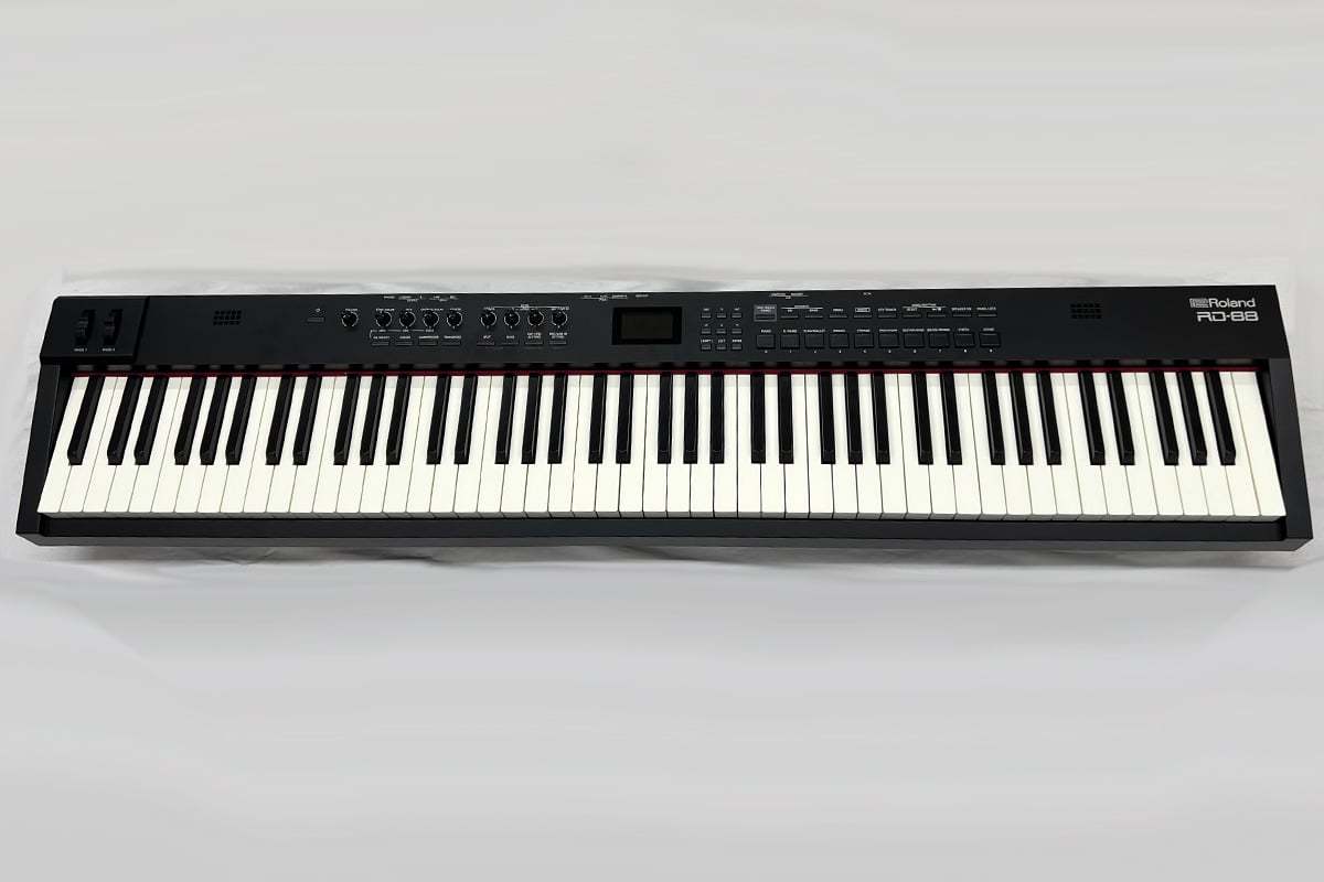 Roland ステージピアノRD88 - 鍵盤楽器