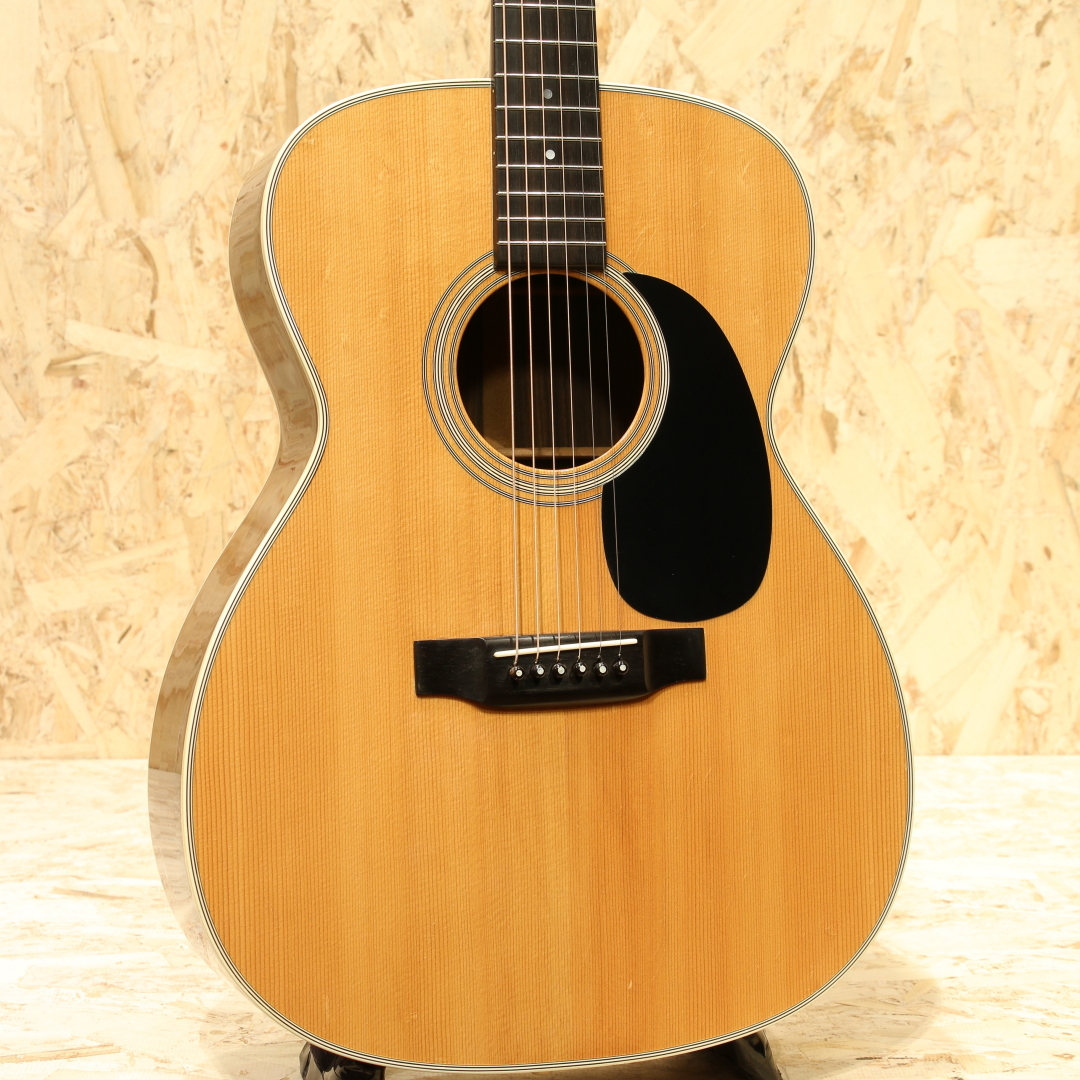 ギター MARTIN OOO-28 Martin 00-28 Standard マーチン 0028 oo-28 【アンプに繋げる