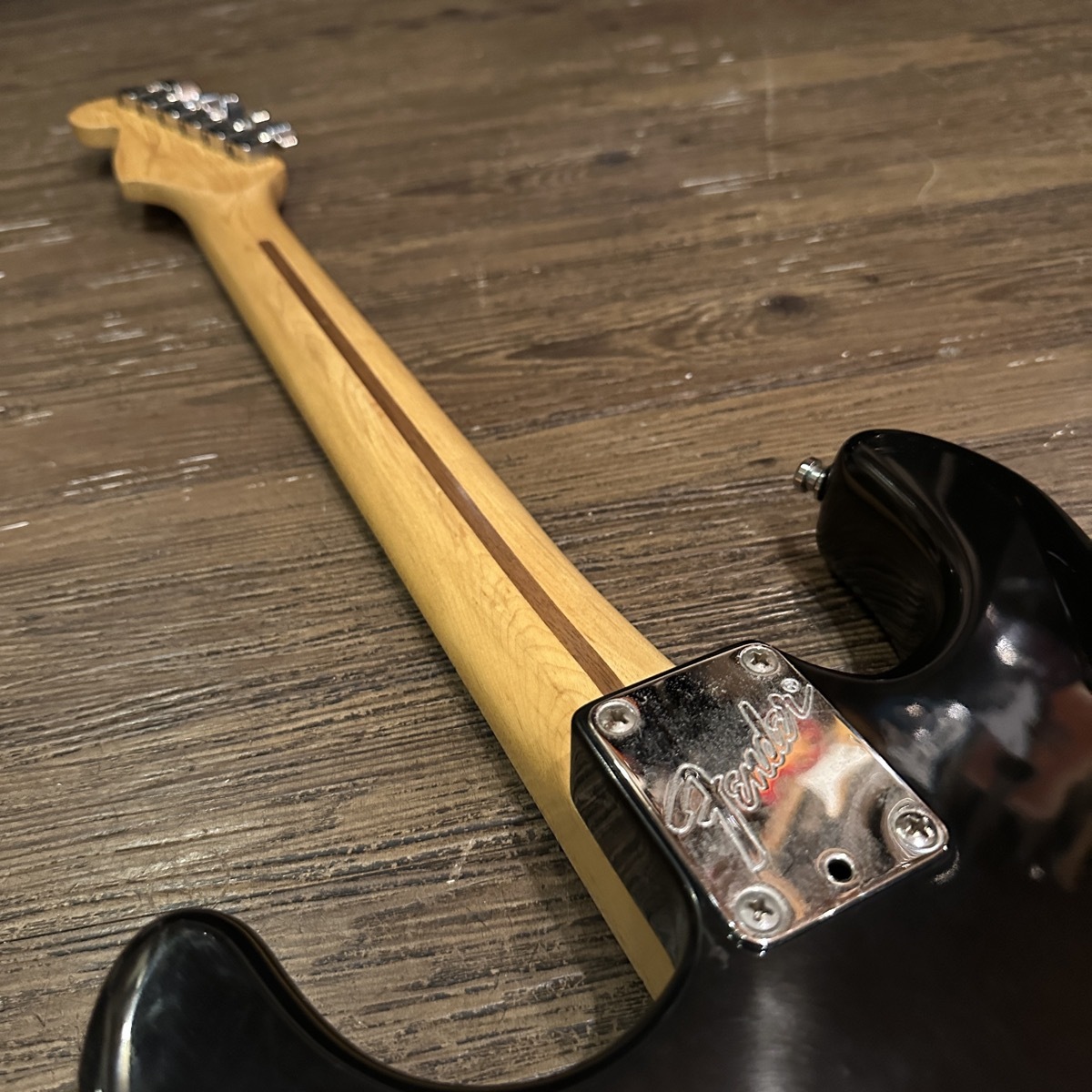 FENDER American vintageシリーズ f-av2-st-rw-3ts-01.jpg