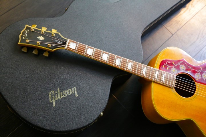 Gibson J-200 オリジナル・ハードケース付き セール期間限定価格