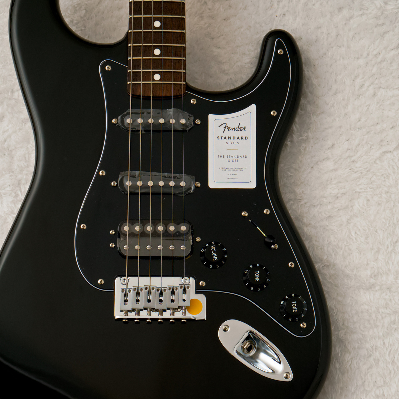 限定値下げ　Fender standard stratcaster SSH Fender Standard Stratocaster HSS Black 【初心者・入門者オススメ