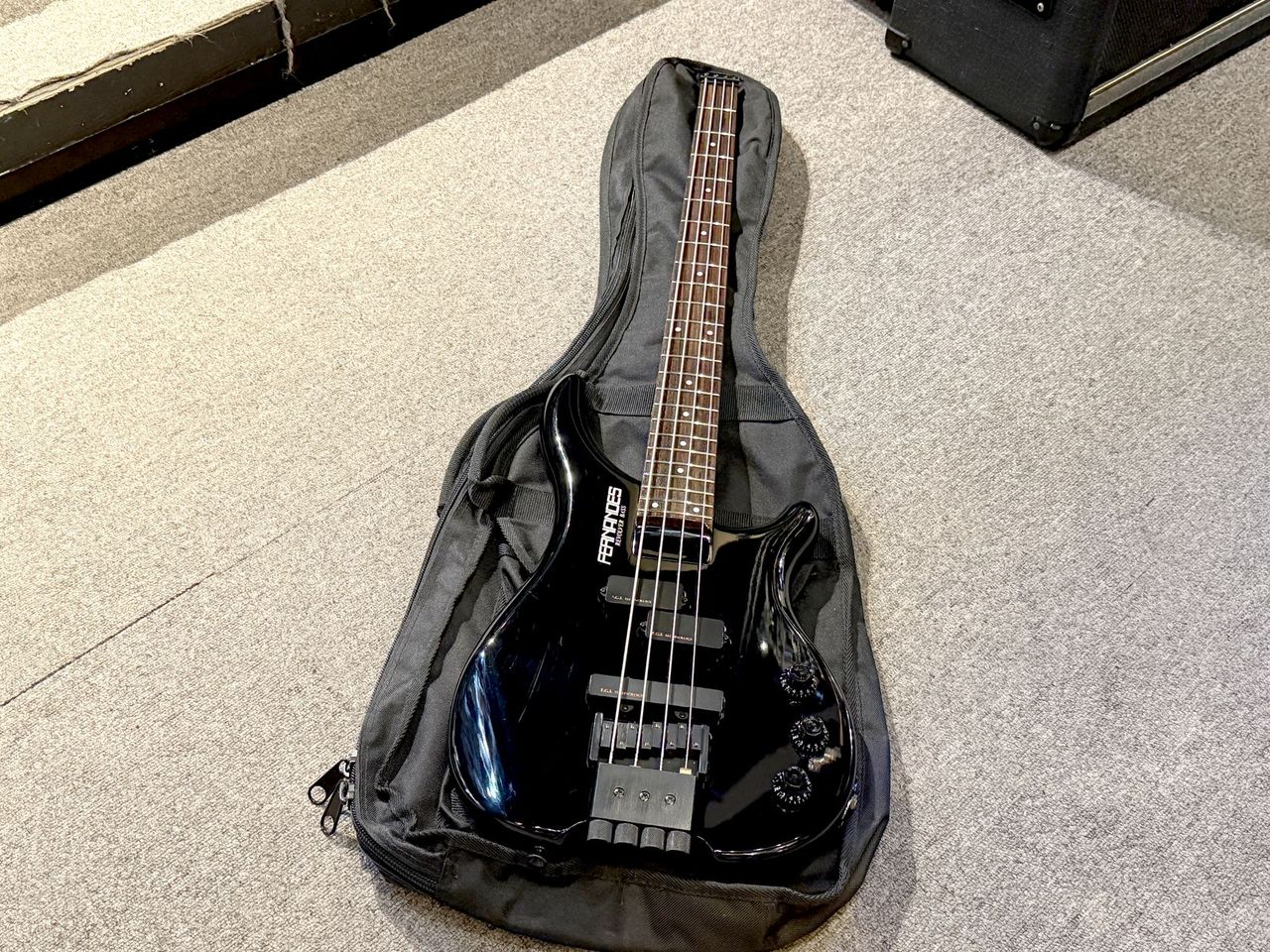 ベース Fernandes FRB-65 Electric Bass Guitar Fernandes FRB-65 Black with Case | eBay