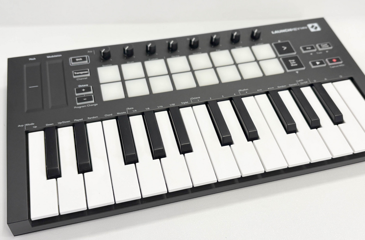鍵盤楽器 N Novation LunchKey MINIⅢ（中古/送料無料）【楽器検索デジマート】