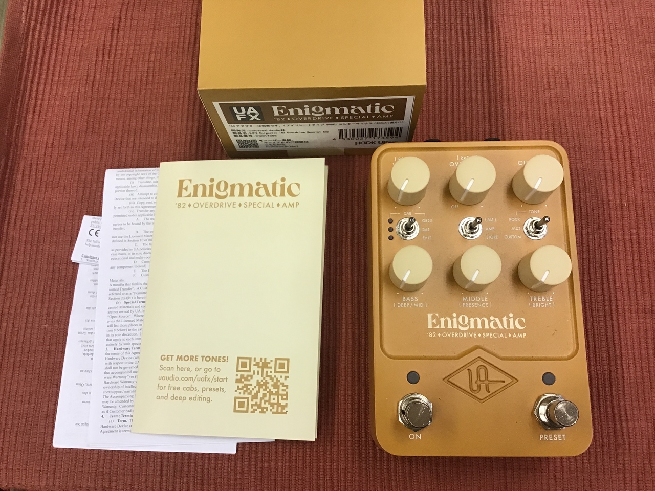 Universal Audio UAFX Enigmatic '82 Overdrive Special Amp