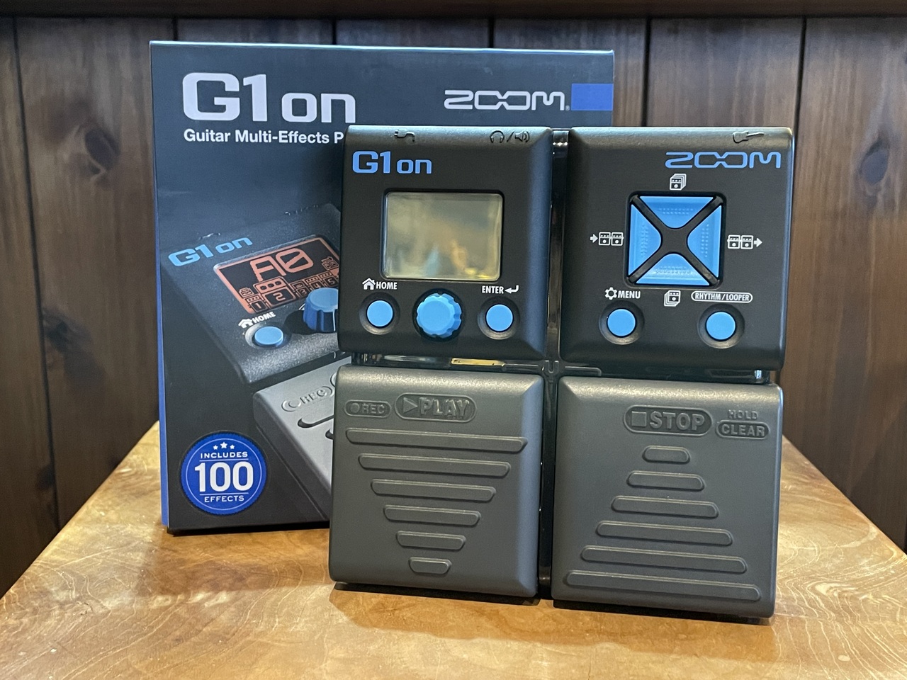 ZOOM G1Xon 中古美品 Zoom G1Xon Guitar Effects Pedal with Expression Pedal for