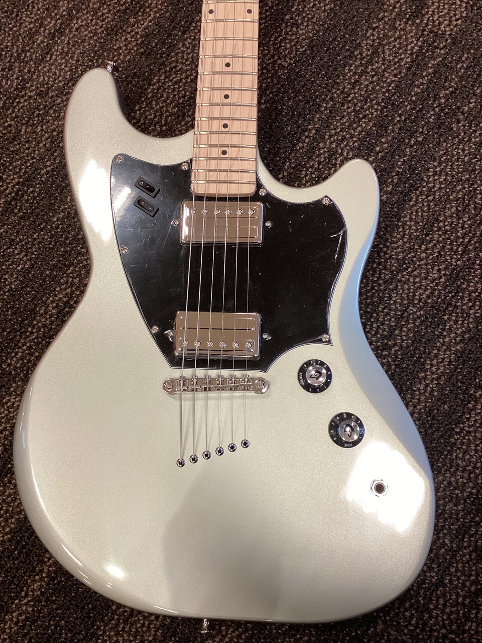 新品GUILD エレキギター SURFLINER HH SHORE MIST Guild Guitars｜Surfliner HH ショアラインミスト