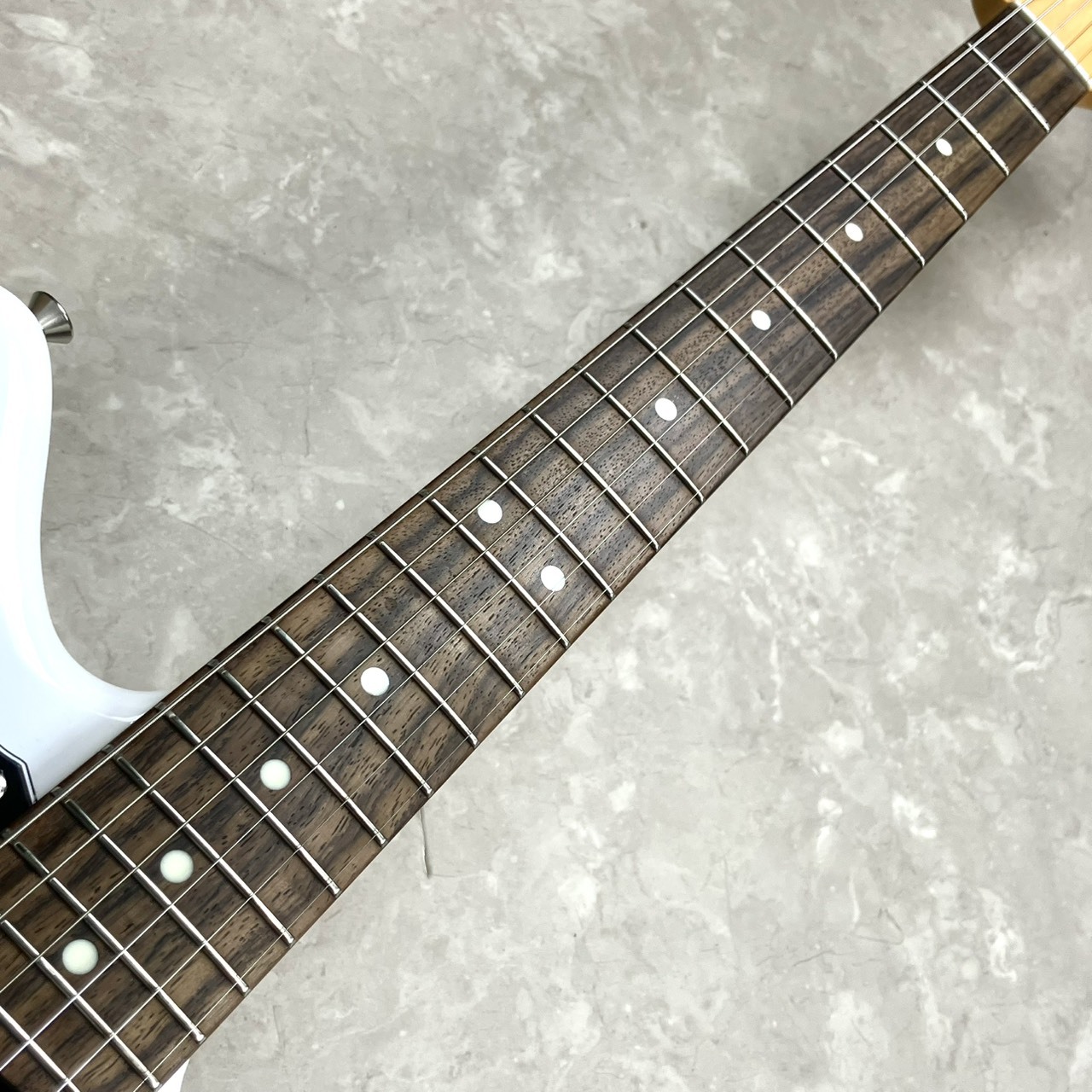 Fender HYBRID II Jazzmaster Rosewood Arctic White【現物画像