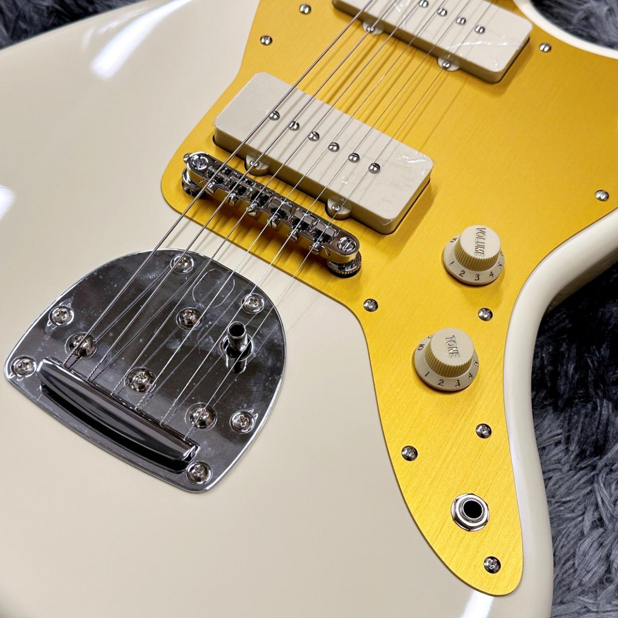 fuzz buzz 様Fender japan ジャズマスター ダイナ期 Squier by Fender J Mascis Jazzmaster Gold Anodized Pickguard