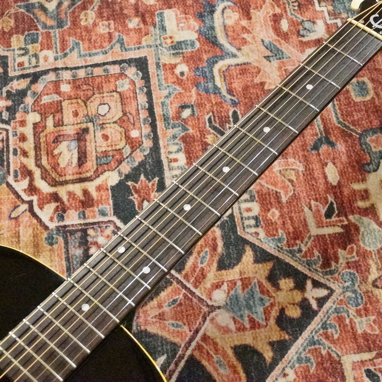 Epiphone EL-00？　サンバースト 古い？個体ナンバー有小ぶり Epiphone EL-00？ サンバースト 古い？個体ナンバー有小ぶり Epiphone