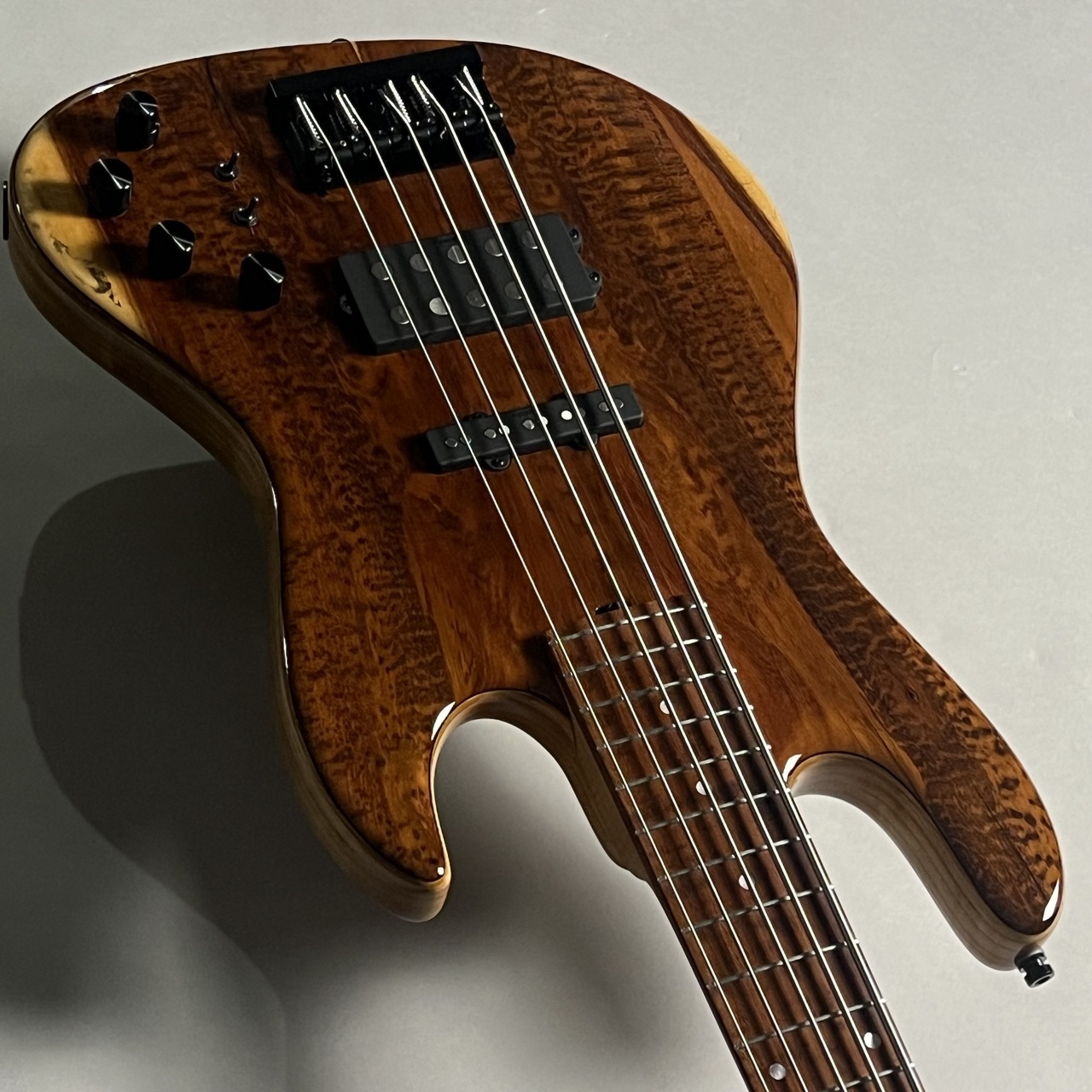 Sadowsky MasterBuilt 21-Fret MM-Style Bass Limited Edition 2022