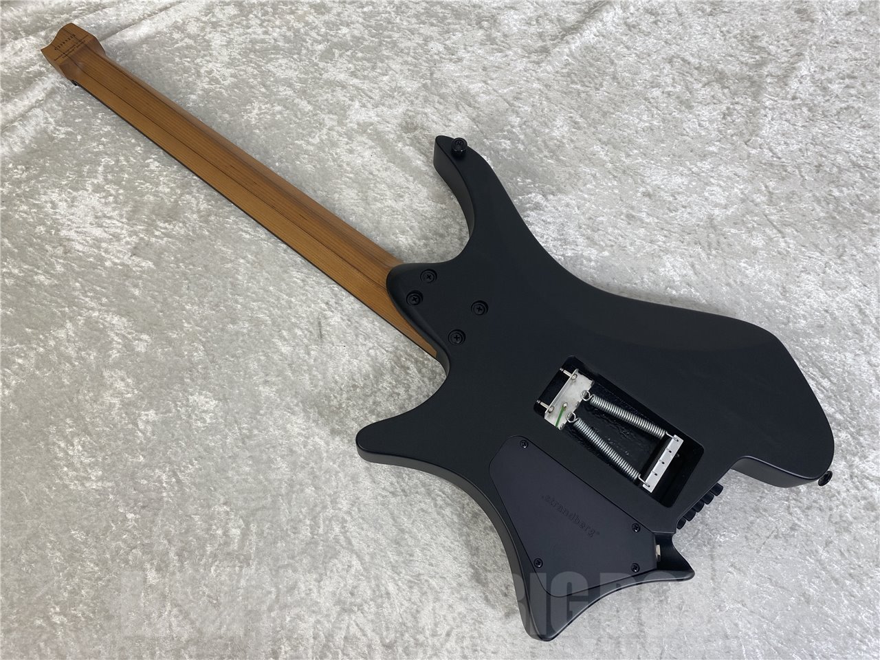 .strandberg* Boden エレキギター ブラック strandberg/Boden Metal NX 6 Tremolo (Black Granite) #890