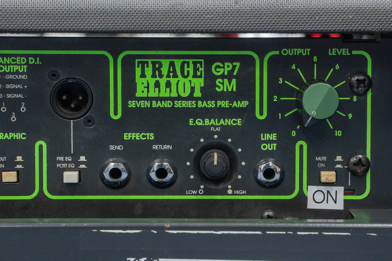 【HOT本物保証】★☆ＴＲＡＣＥ　ＥＬＬＩＯＴ　ＧＰ７ＳＭ３００　ベースアンプ　☆★ コンボアンプ