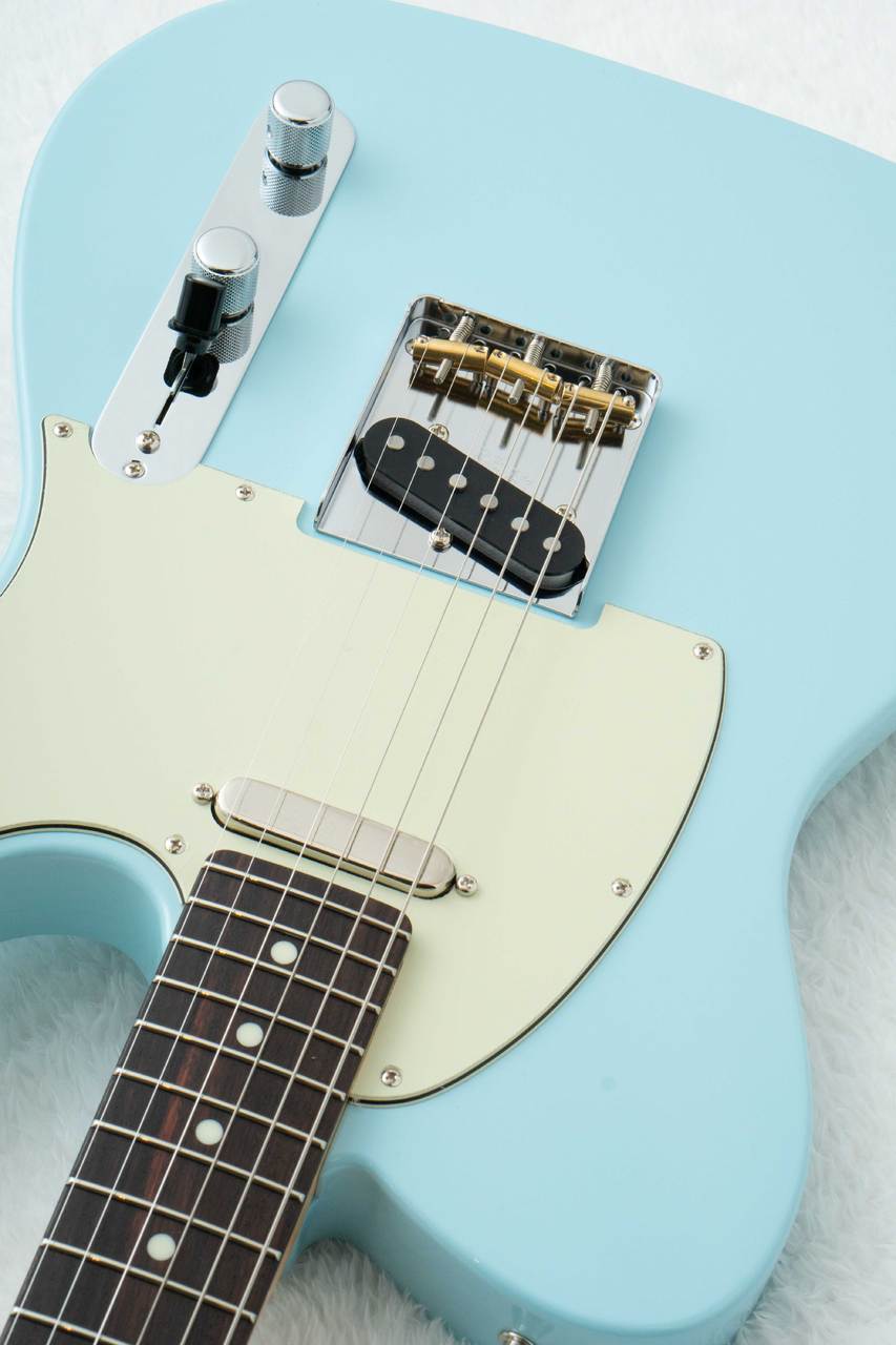 Fender FSR Made in Japan Hybrid II Telecaster Daphne Blue