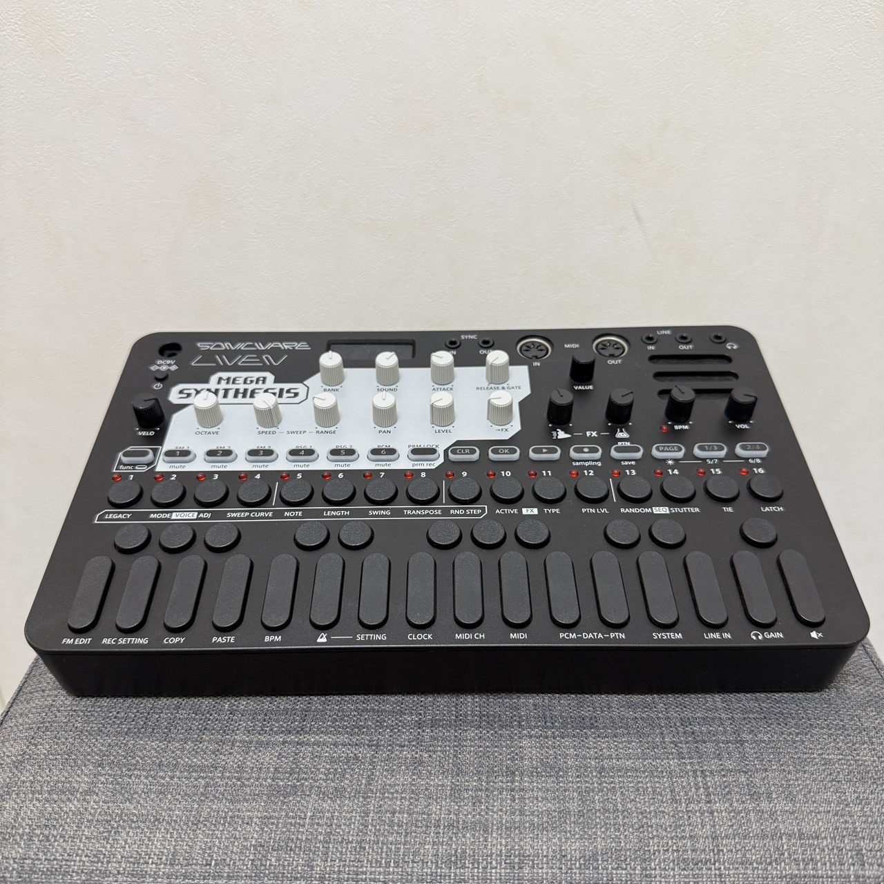 SONICWARE LIVEN MEGA SYNTHESIS（中古/送料無料）【楽器検索デジマート】