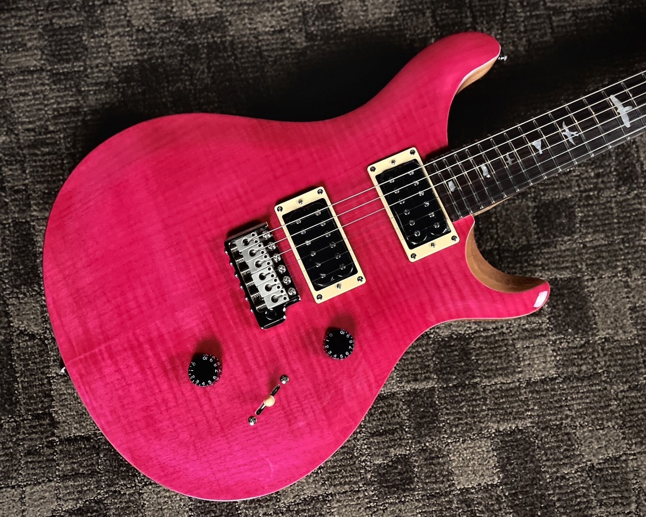国内限定100本】PRS SE Custom 25th Anniversary Bonnie Pink - 弦楽器 ...