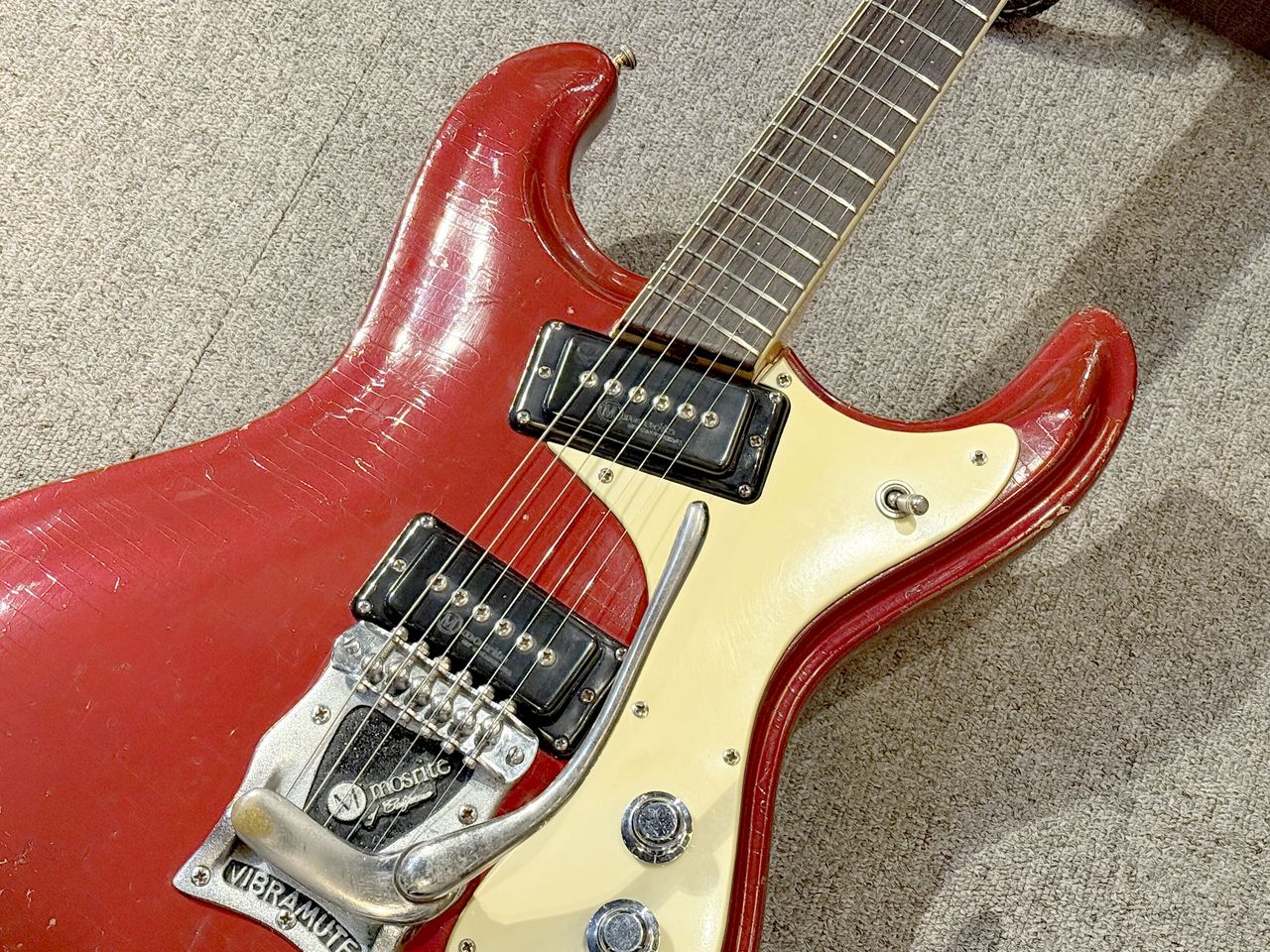 Mosrite 1965 The Ventures Model（ビンテージ）【楽器検索デジマート】