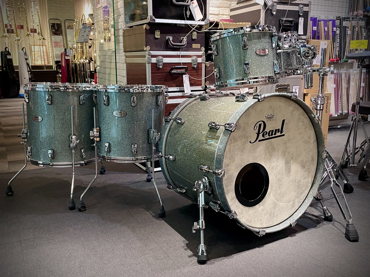 Pearl Reference Series Drum Set 22