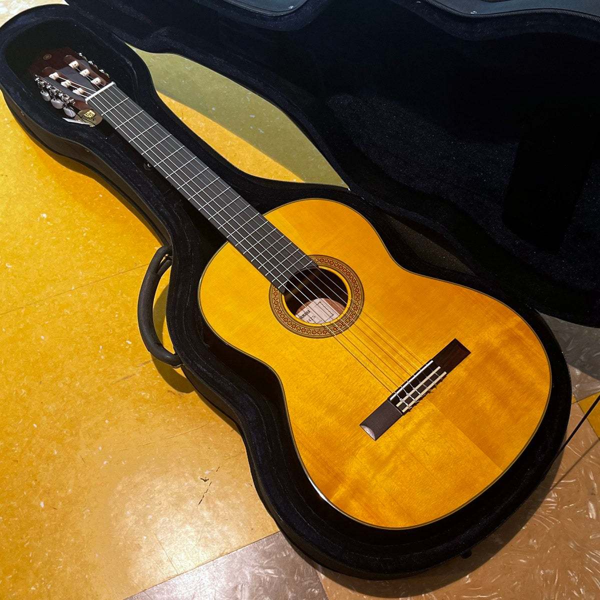 NO BRAND Classic Guitar Case クラシックギターケース セミハード