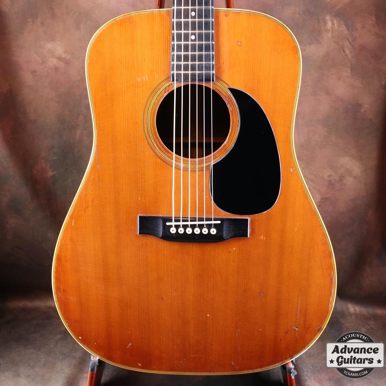 ギター 1973 Martin D-28 Martin D-28 Acoustic Guitar (1973) – Elderly Instruments
