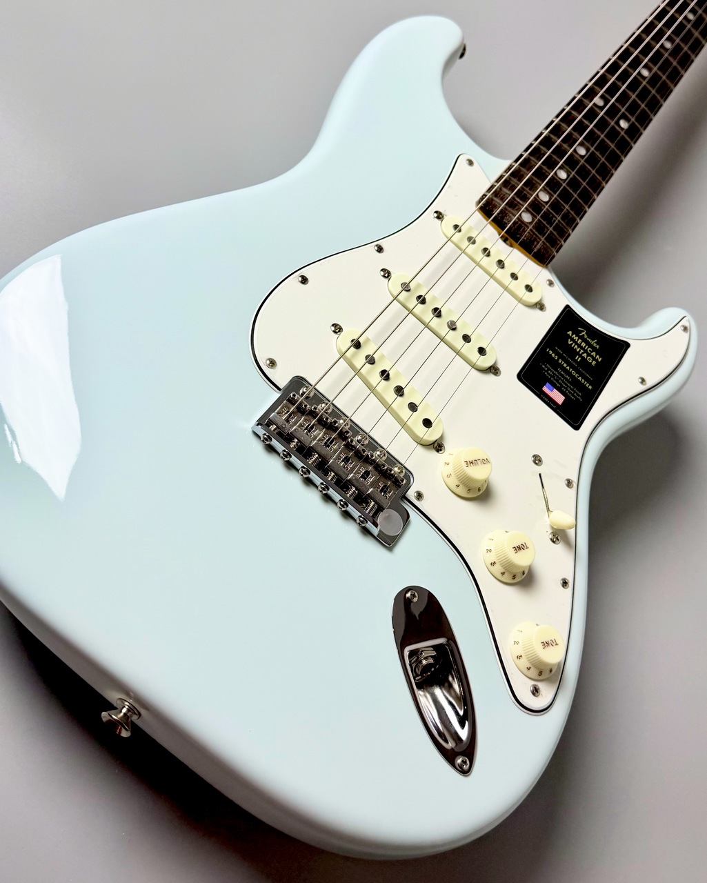 Fender American Vintage II 1965 Stratocaster RW -Sonic Blue