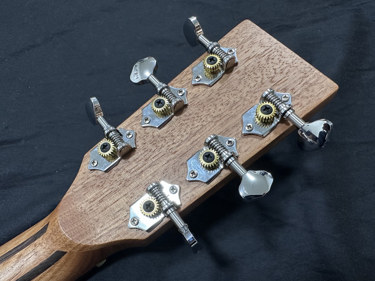 NAGI GUITARS Kuro.E(ナギギターズ エレクトリック