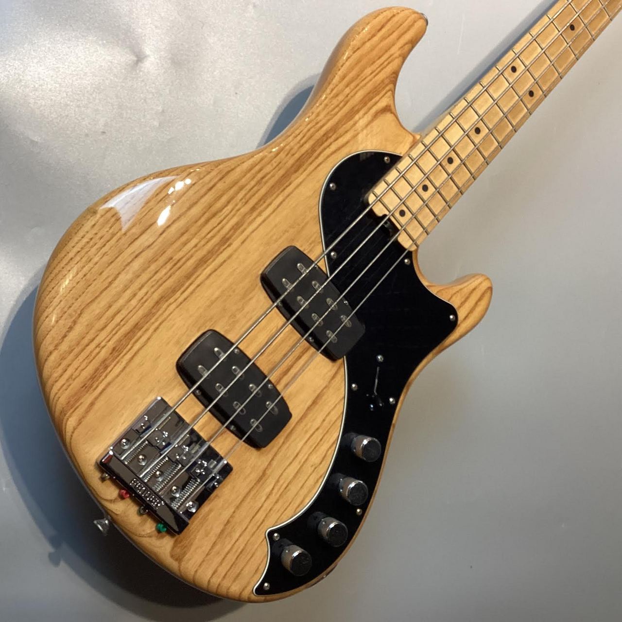 【希少】Fender Dimension IV Bassエレキベース エレキベース】FenderよりNEWモデル「ディメンション・ベース