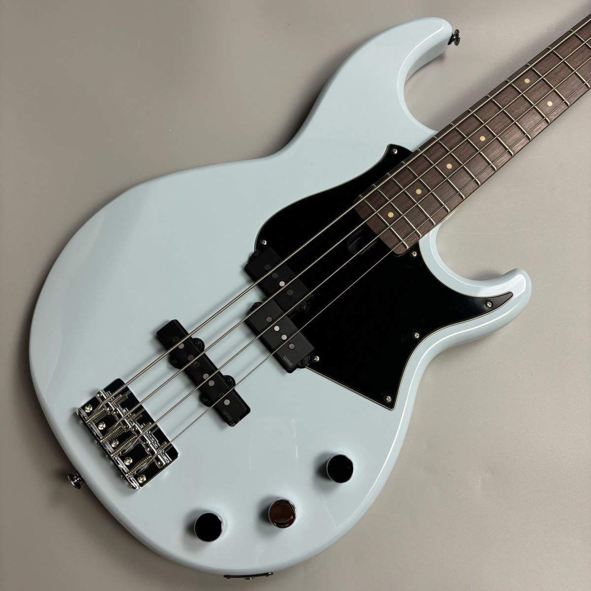 【美品】YAMAHA エレキベース BB434 Ice Blue 限定カラー Amazon | YAMAHA BB434 Ice Blue エレキベース ヤマハ 島村楽器