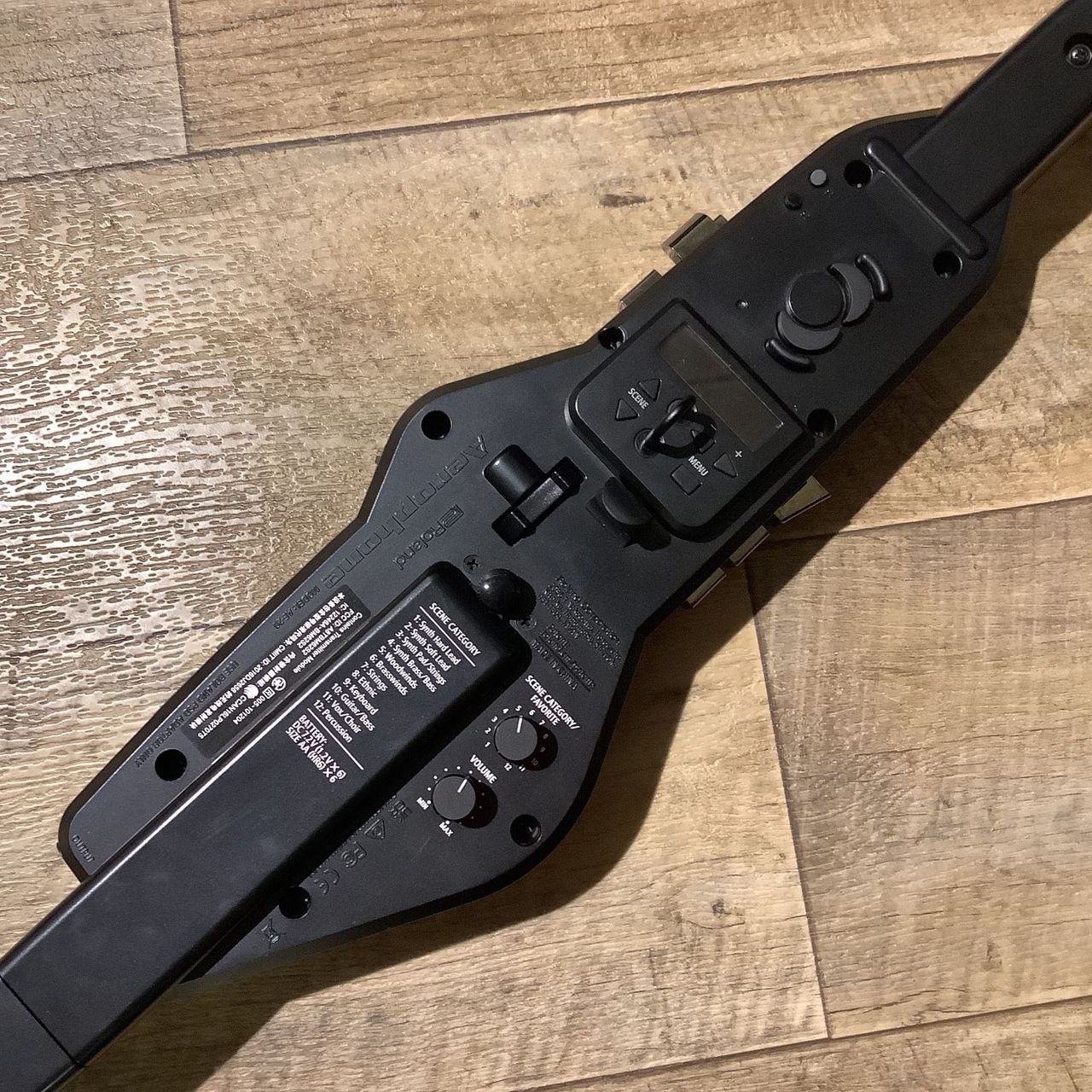 Roland エアロフォン　AE-20 中古品 Roland AE-20 デジタル・ウインド・インストゥルメント