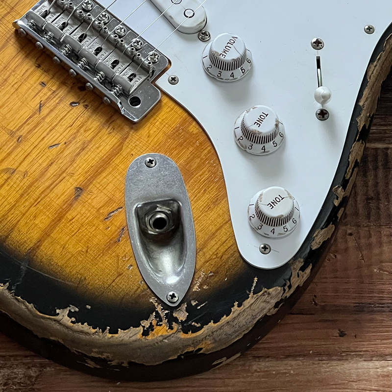 Fender Japan 1982年製 JV Neck Stratocaster Sunburst（中古）【楽器