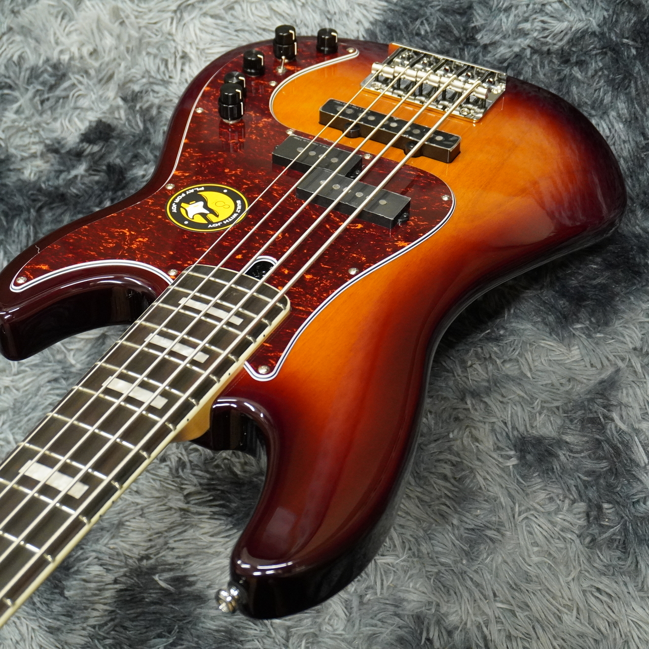Sire MarcusMillerV7 5st サンバースト 純正ケース付 Sire ( サイアー ) V7 5ST S.Ash Tobacco Sunburst 2nd