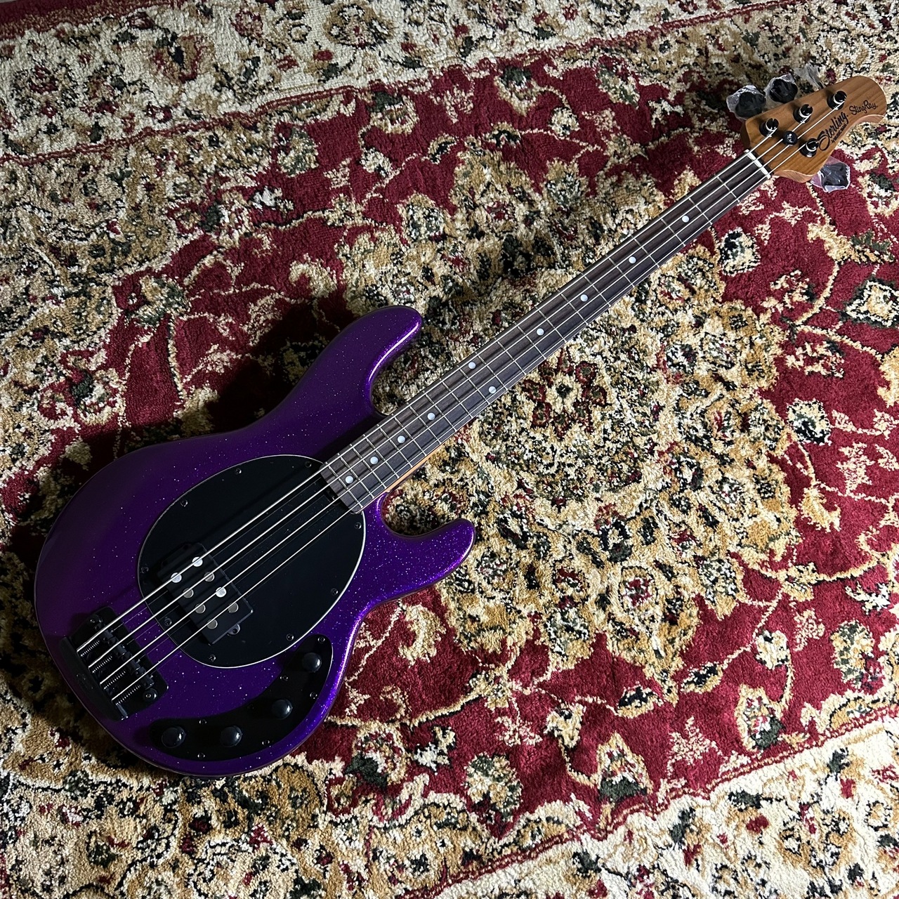 人気大割引 限定値下げ中【美品バリ虎】Music Man StingRay (Ray34