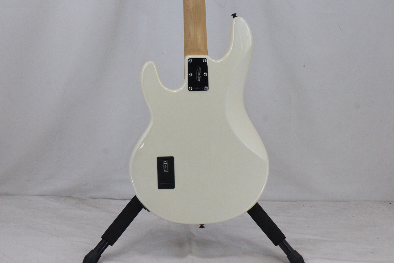 Sterling by MUSIC MAN RAY34（中古）【楽器検索デジマート】