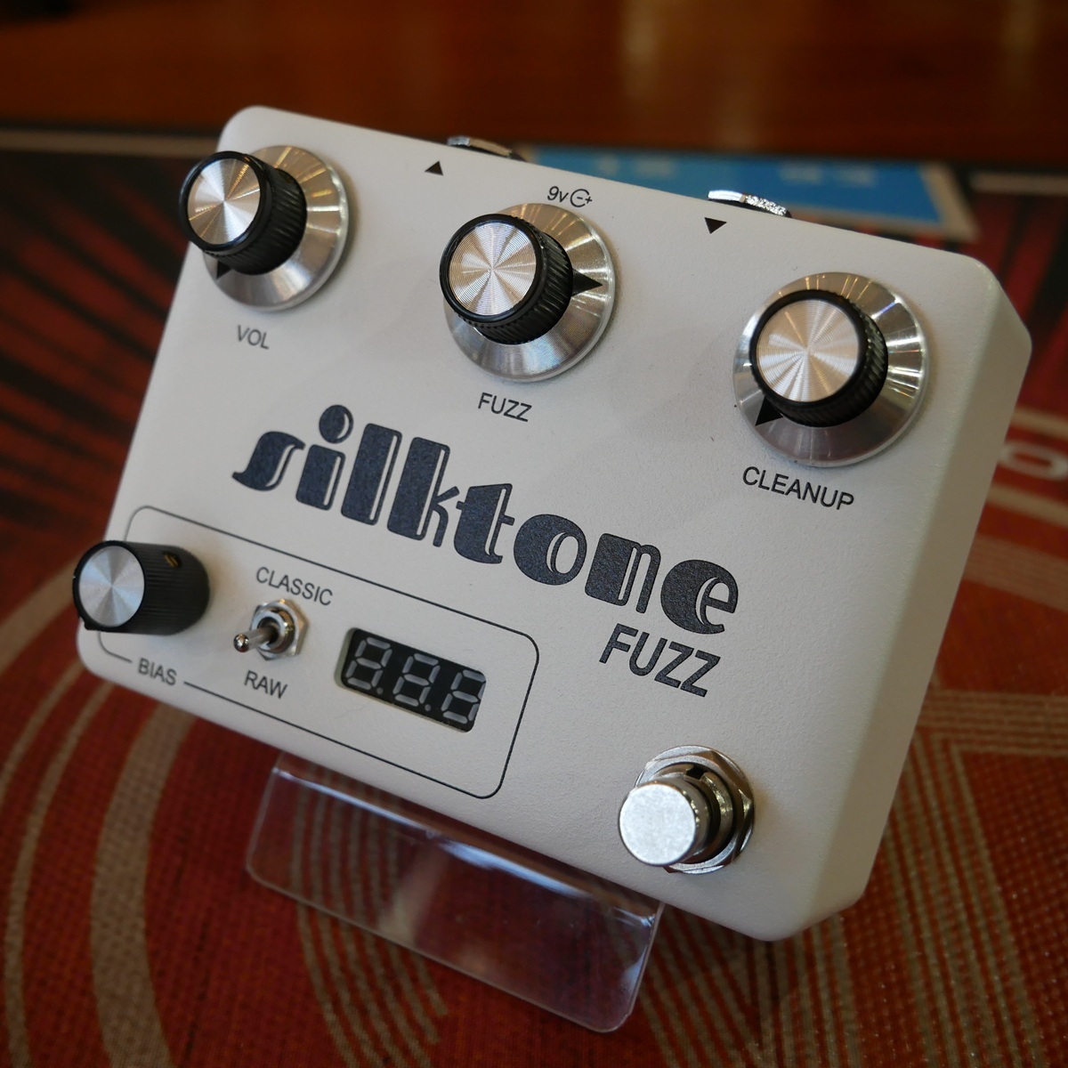 Silktone Fuzz / White 【USED】（中古/送料無料）【楽器検索デジマート】