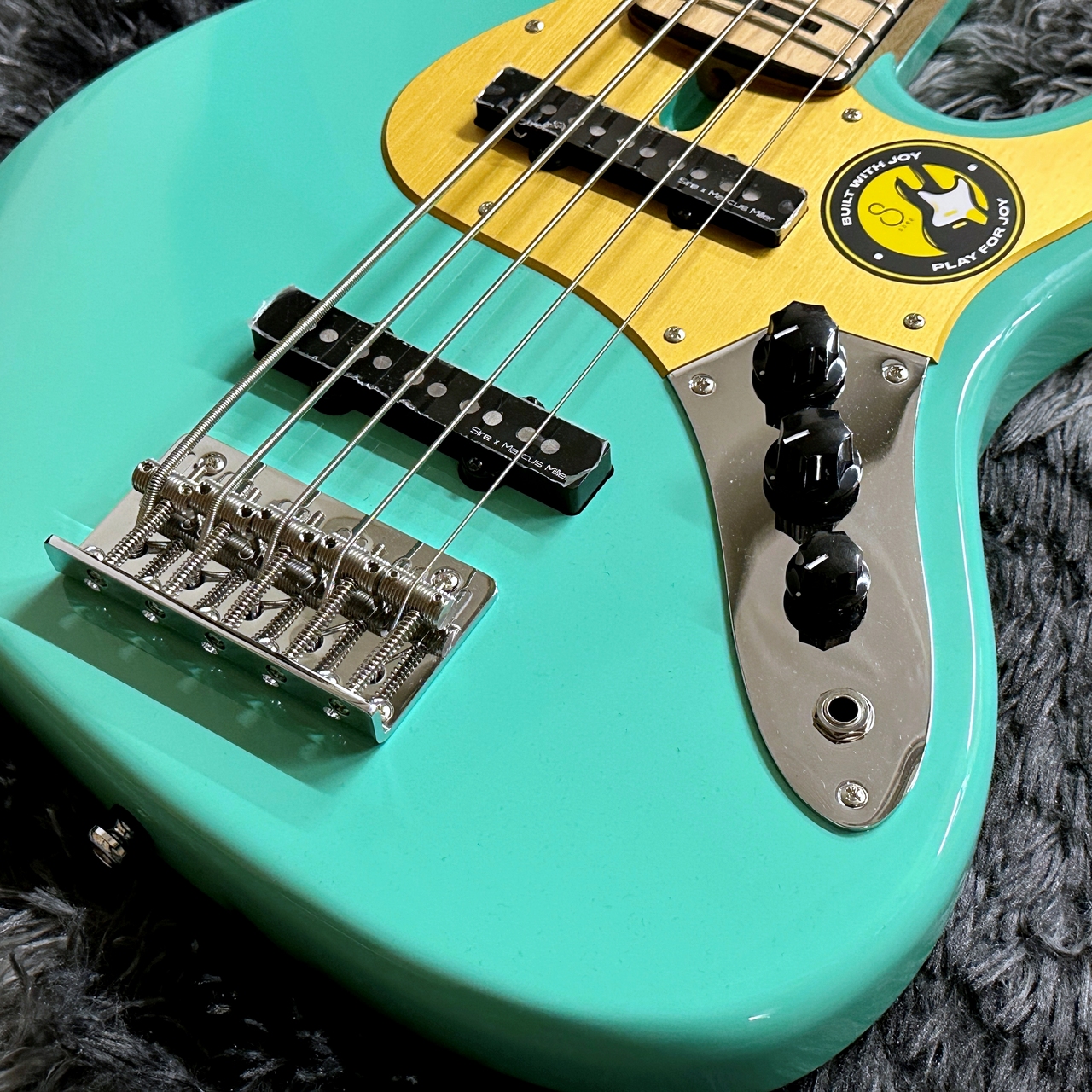 Sire Marcus Miller V5-24 5st MLG (Mild Greenl) 【マーカスミラー